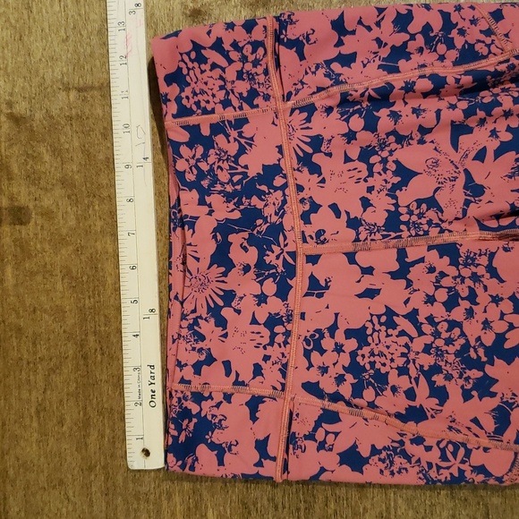 Lululemon Final Lap Crop Tight Leggings Size 6 A6 - Picture 7 of 8